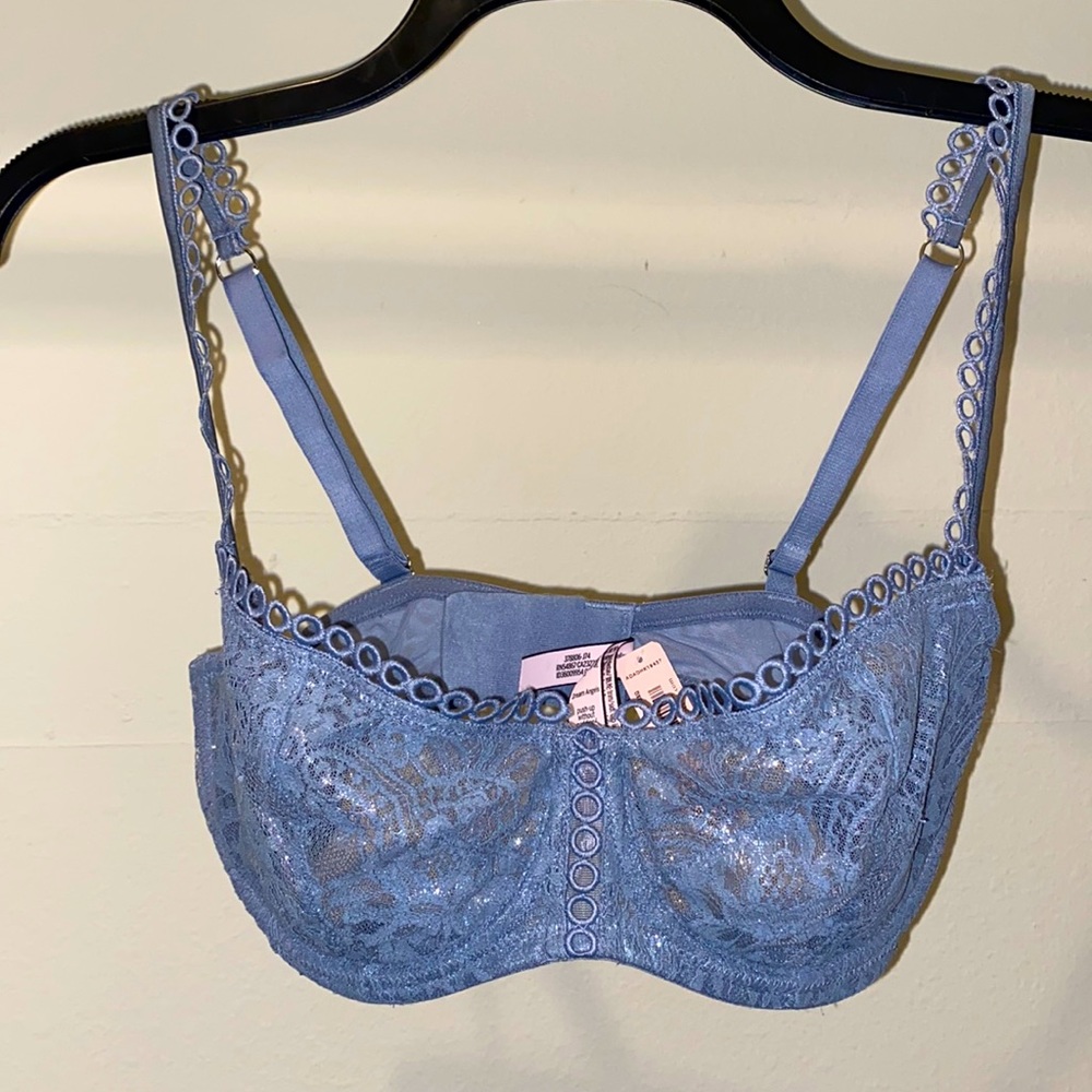 Victoria’s Secret Push-up Bra 34DD